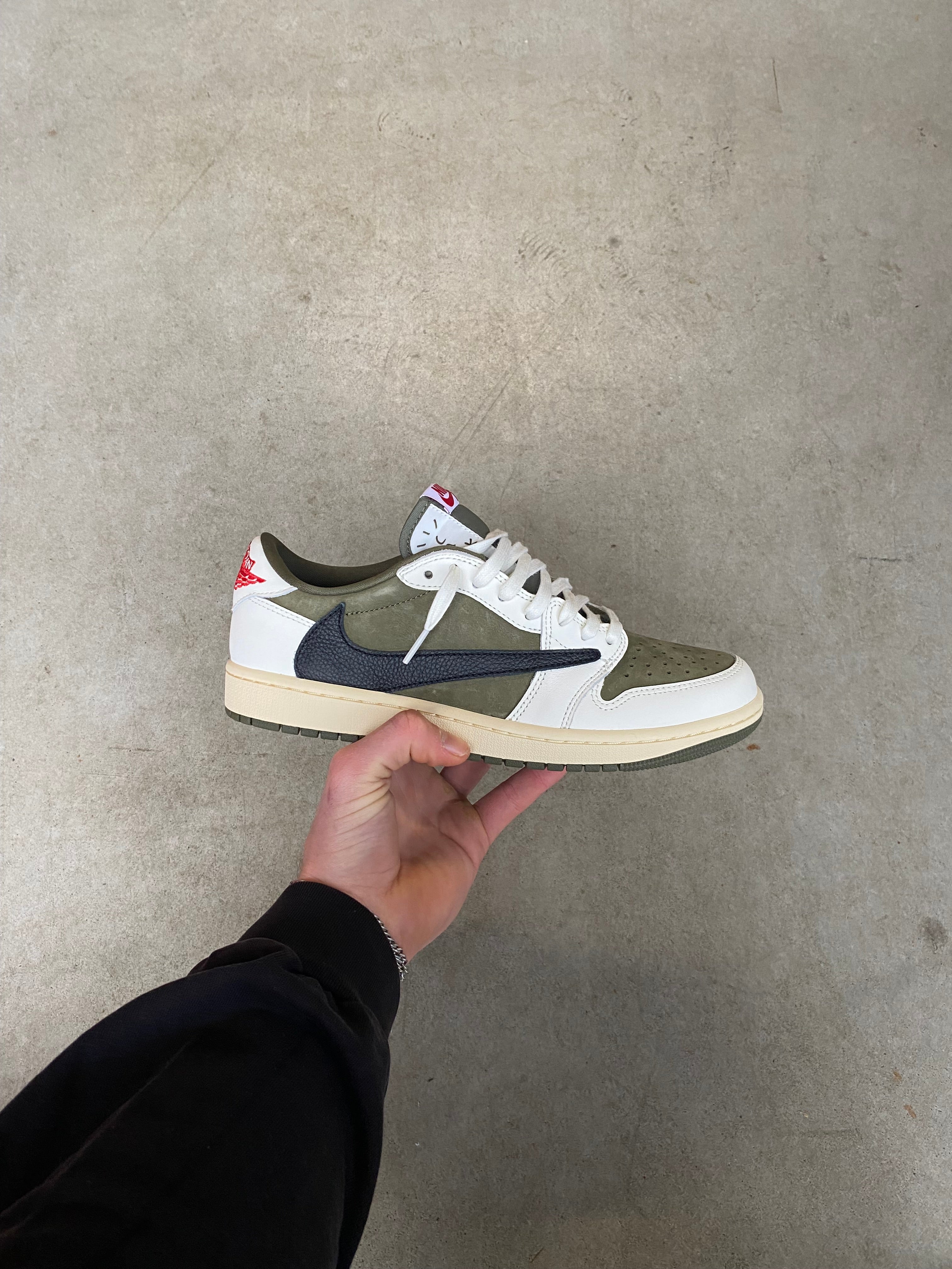 Travis Scott x Air Jordan 1 Low OG SP 'Medium Olive'
