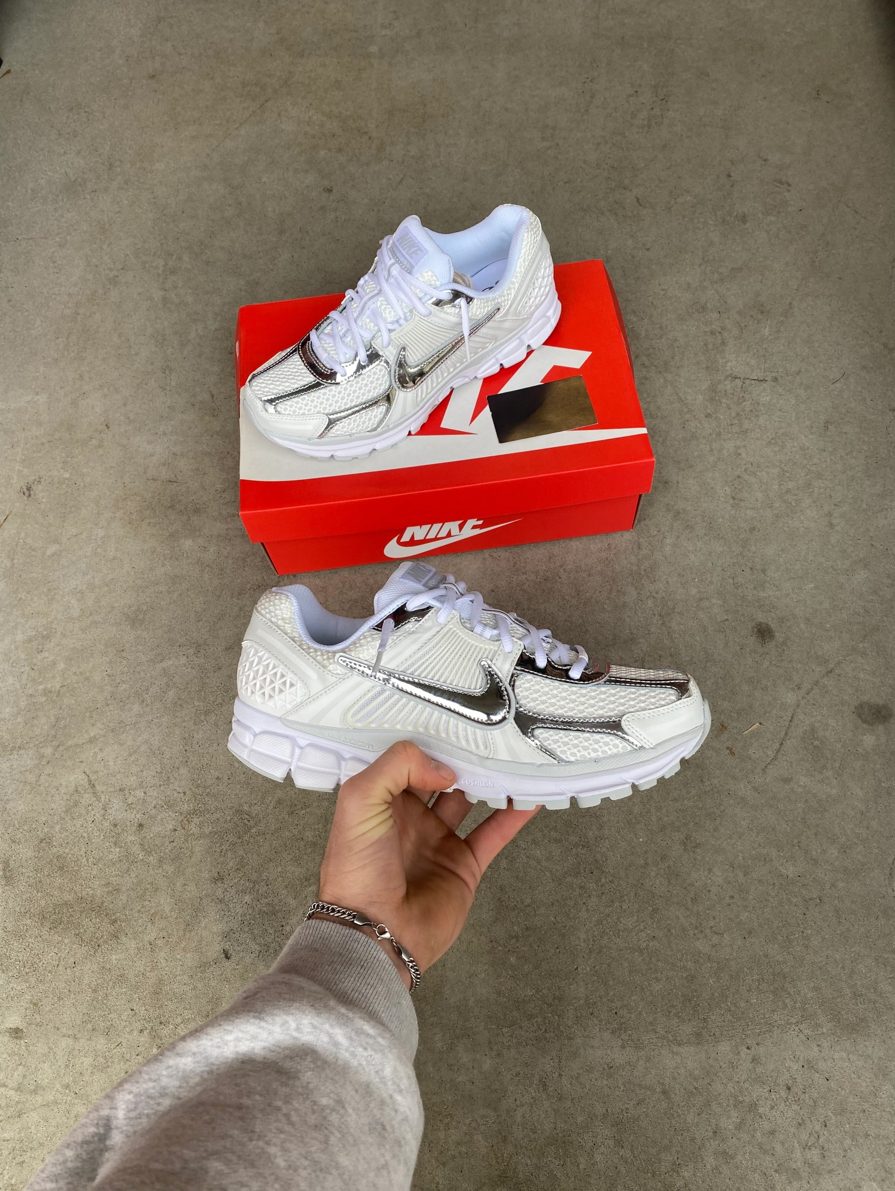 Nike vomero “Chrome Toe”