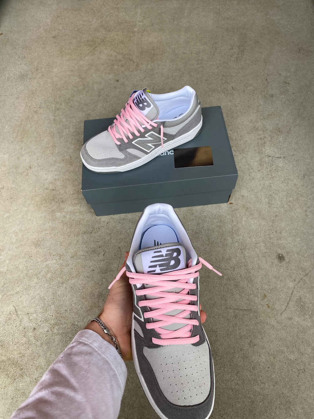 New balance “Grey” pink laced