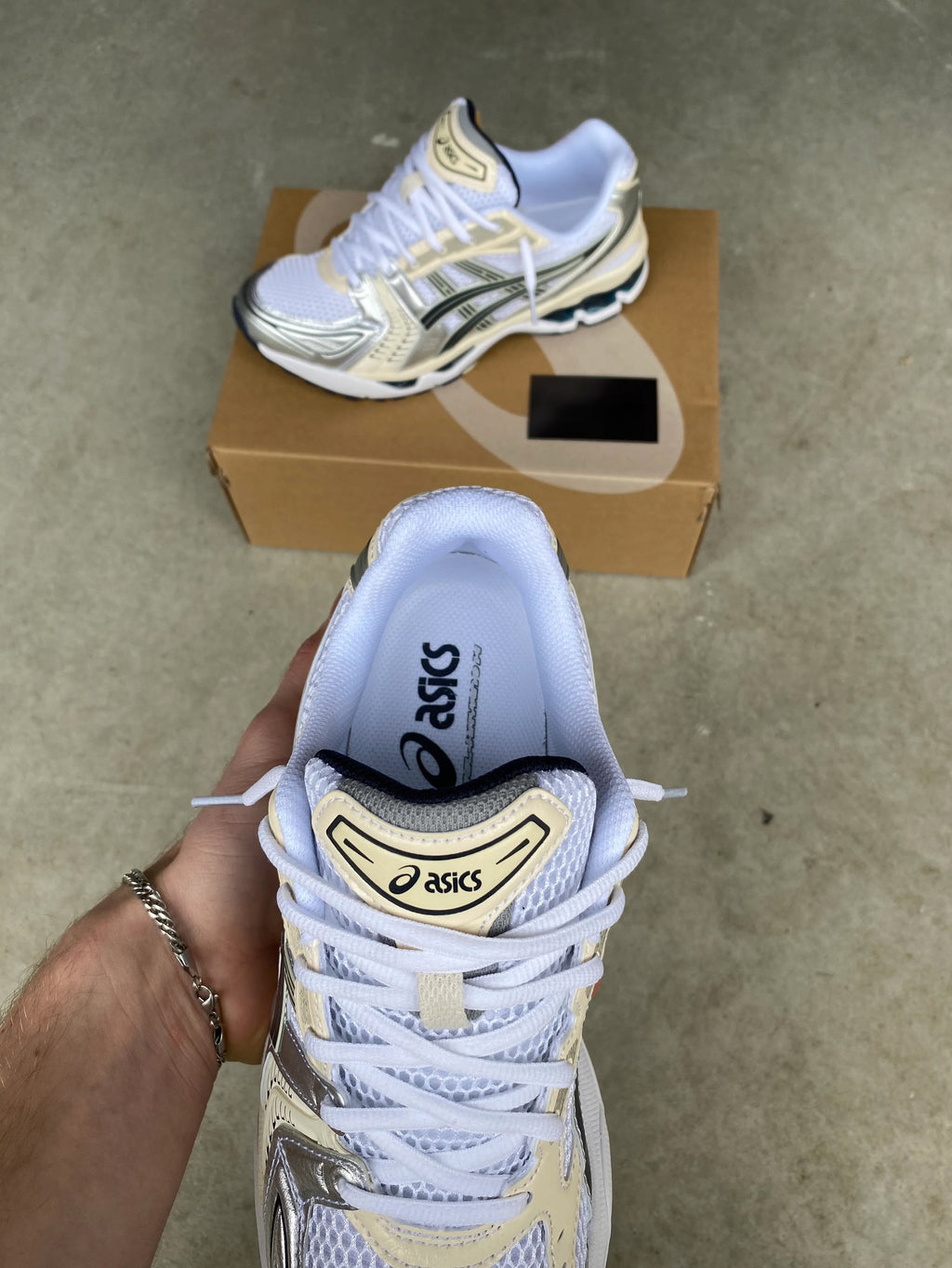 ASICS gel kayano “White Midnight”