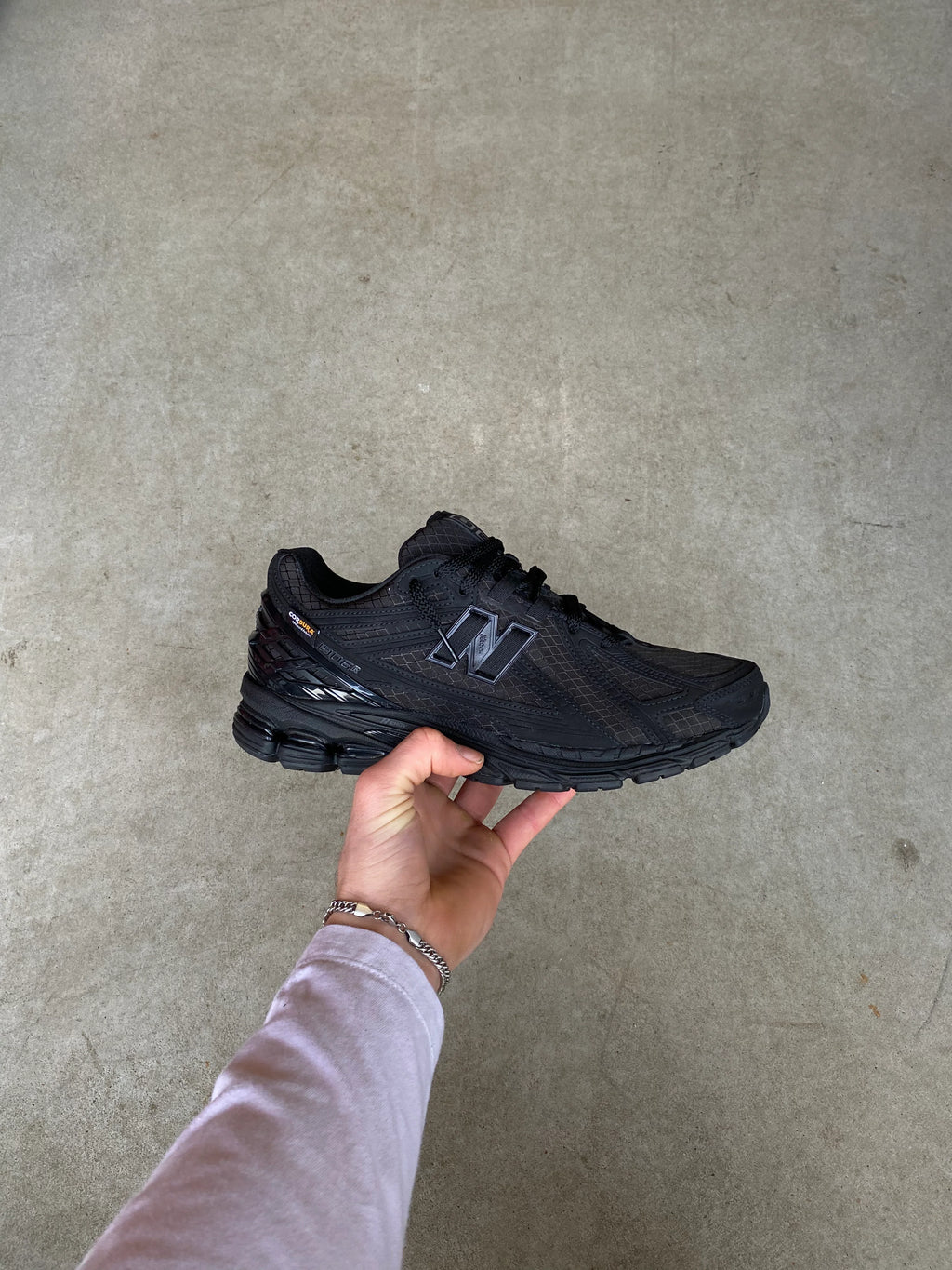 New balance “Cordura black"