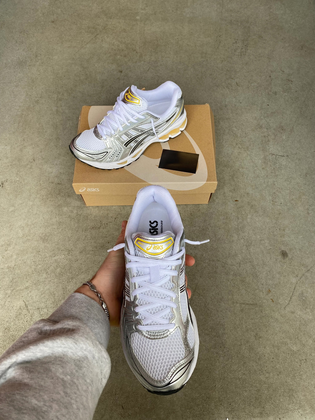 ASICS gel kayano “Tai-chi Yellow”