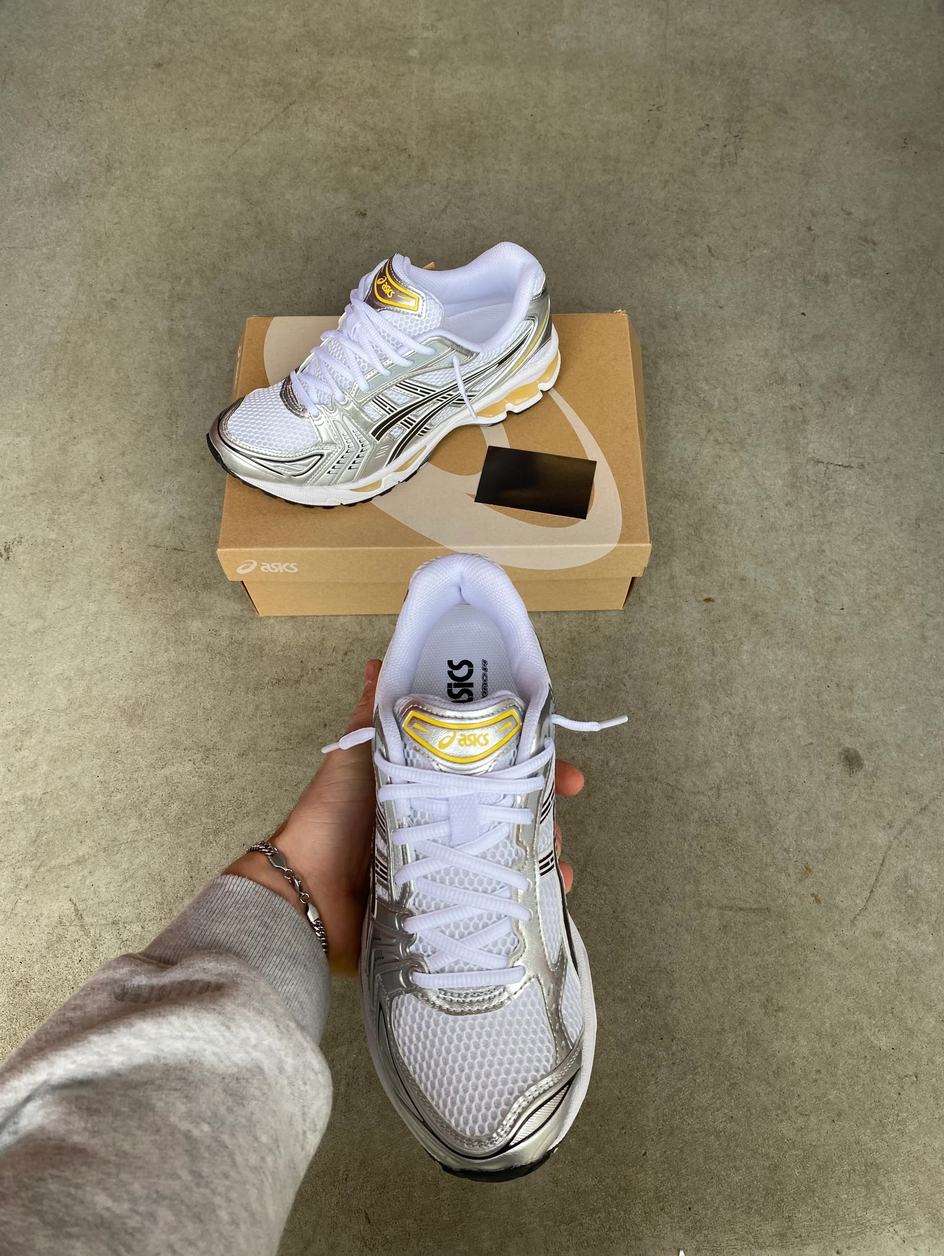 ASICS gel kayano “Tai-chi Yellow”