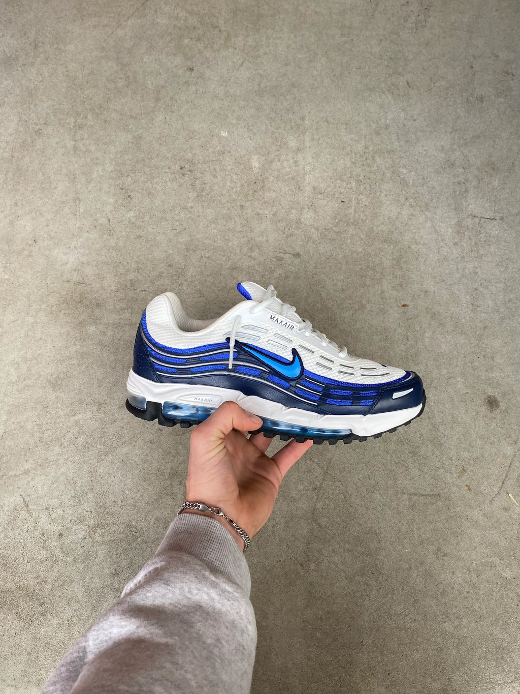 Nike Airmax “obsidian”