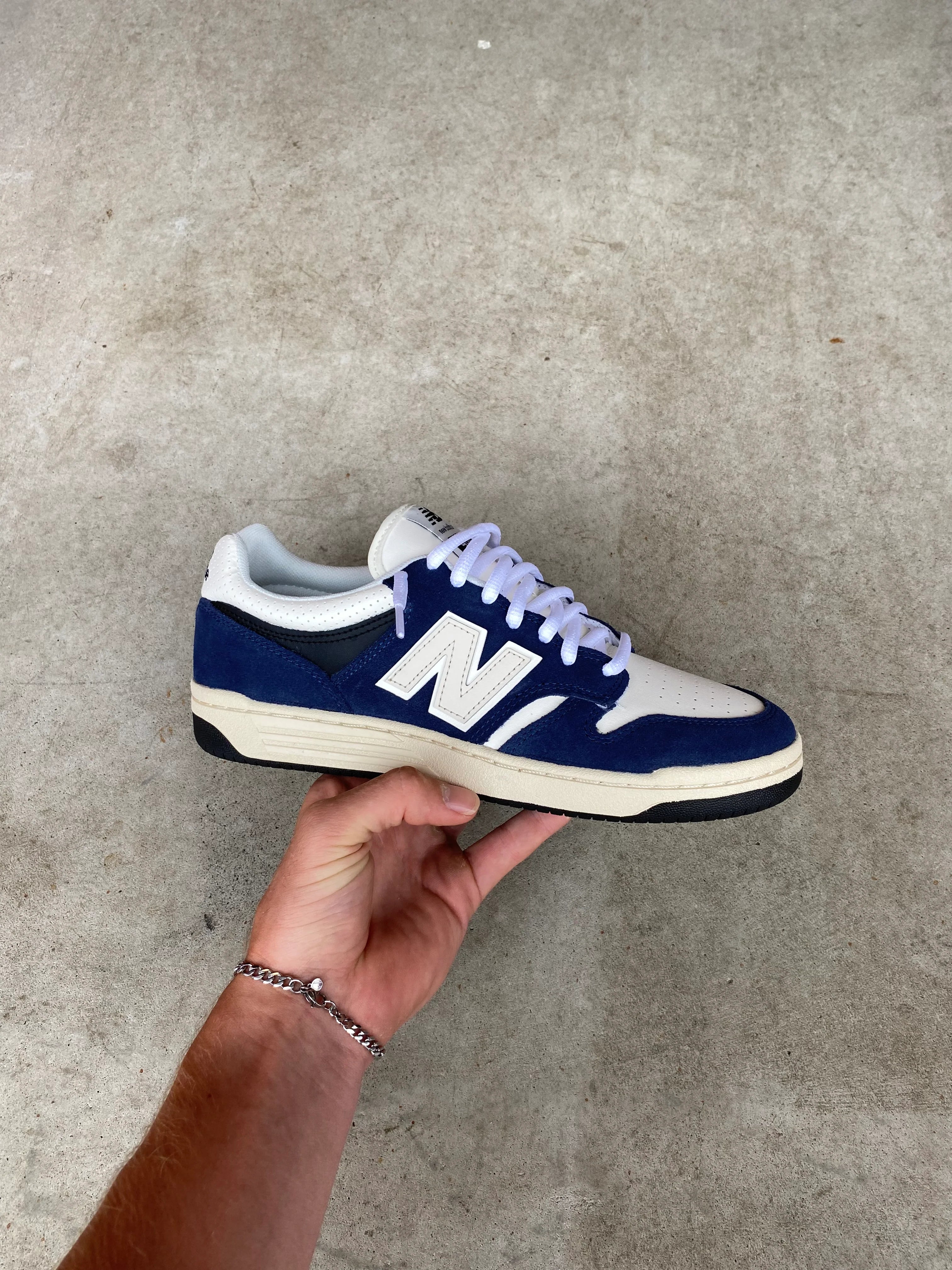 New balance “Navy”