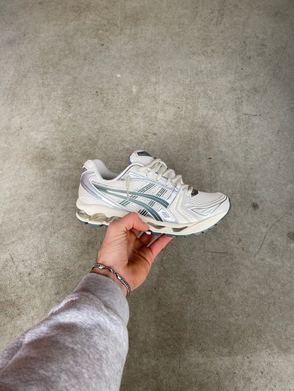 ASICS gel kayano “Dark Pewter”