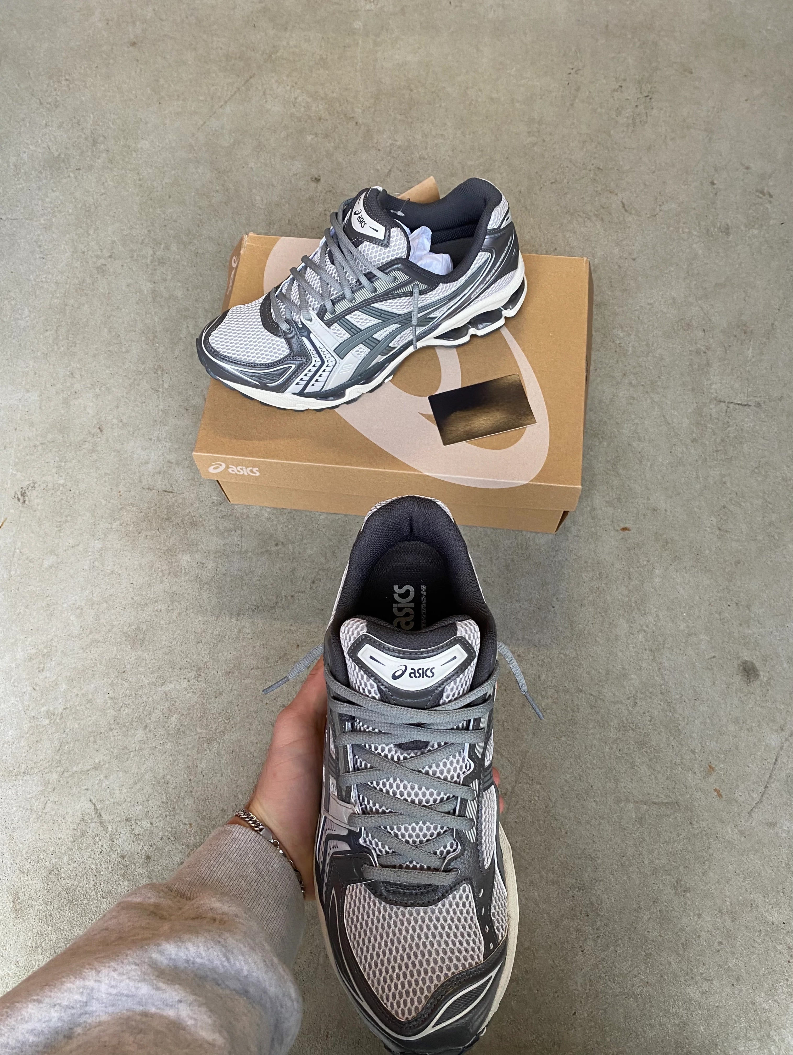 ASICS gel kayano “Oyster Grey”