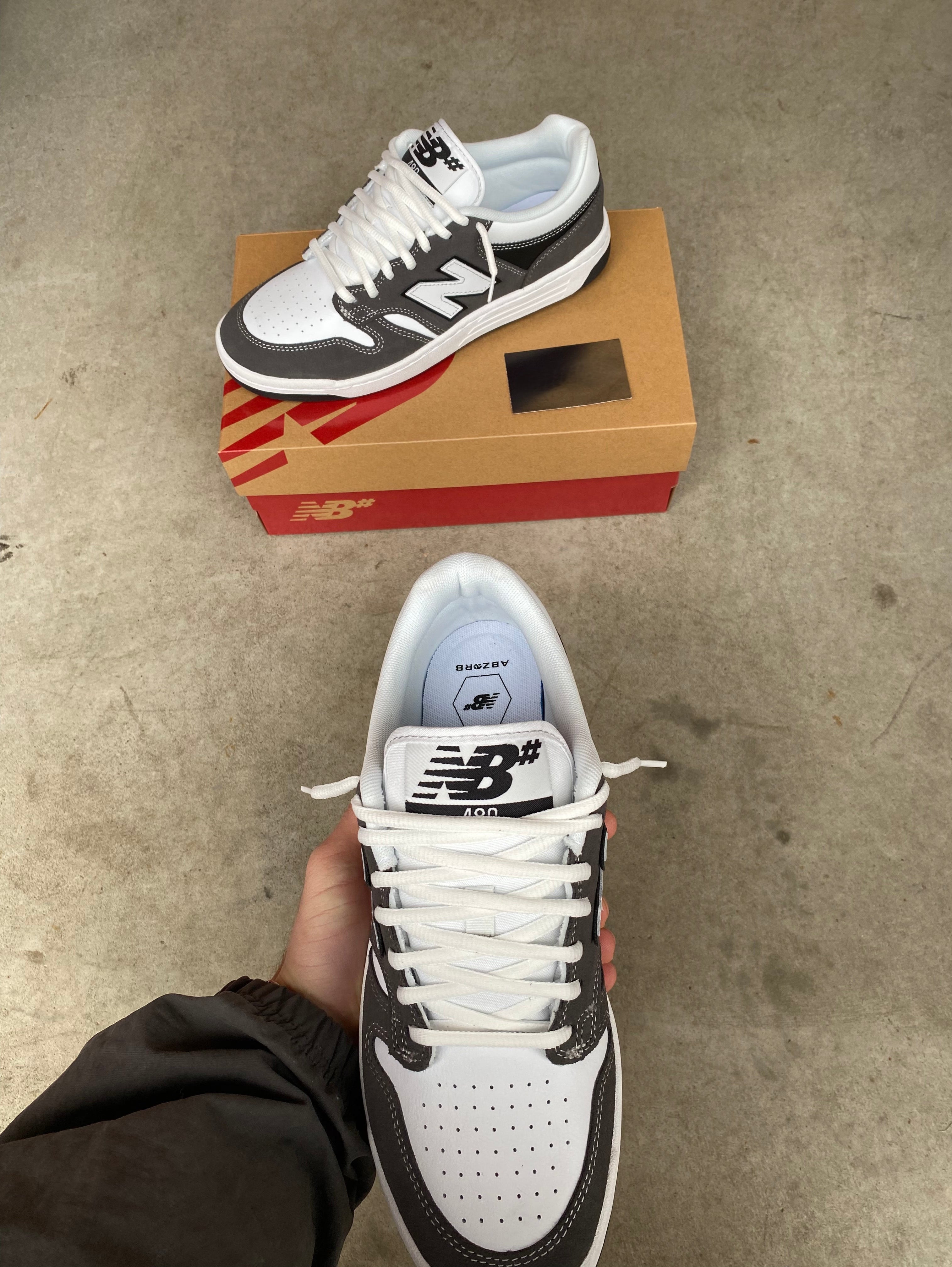 New balance “Black Cement White”